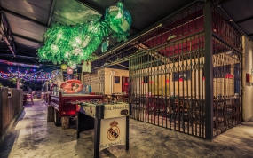 烧烤店装修设计图片