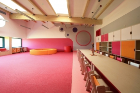 现代简约风格幼儿园空间设计图,简约风格幼儿园空间设计图