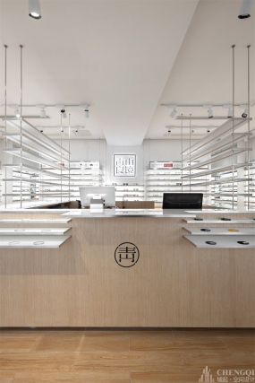 眼镜店装饰案例效果图,眼镜店装饰大图