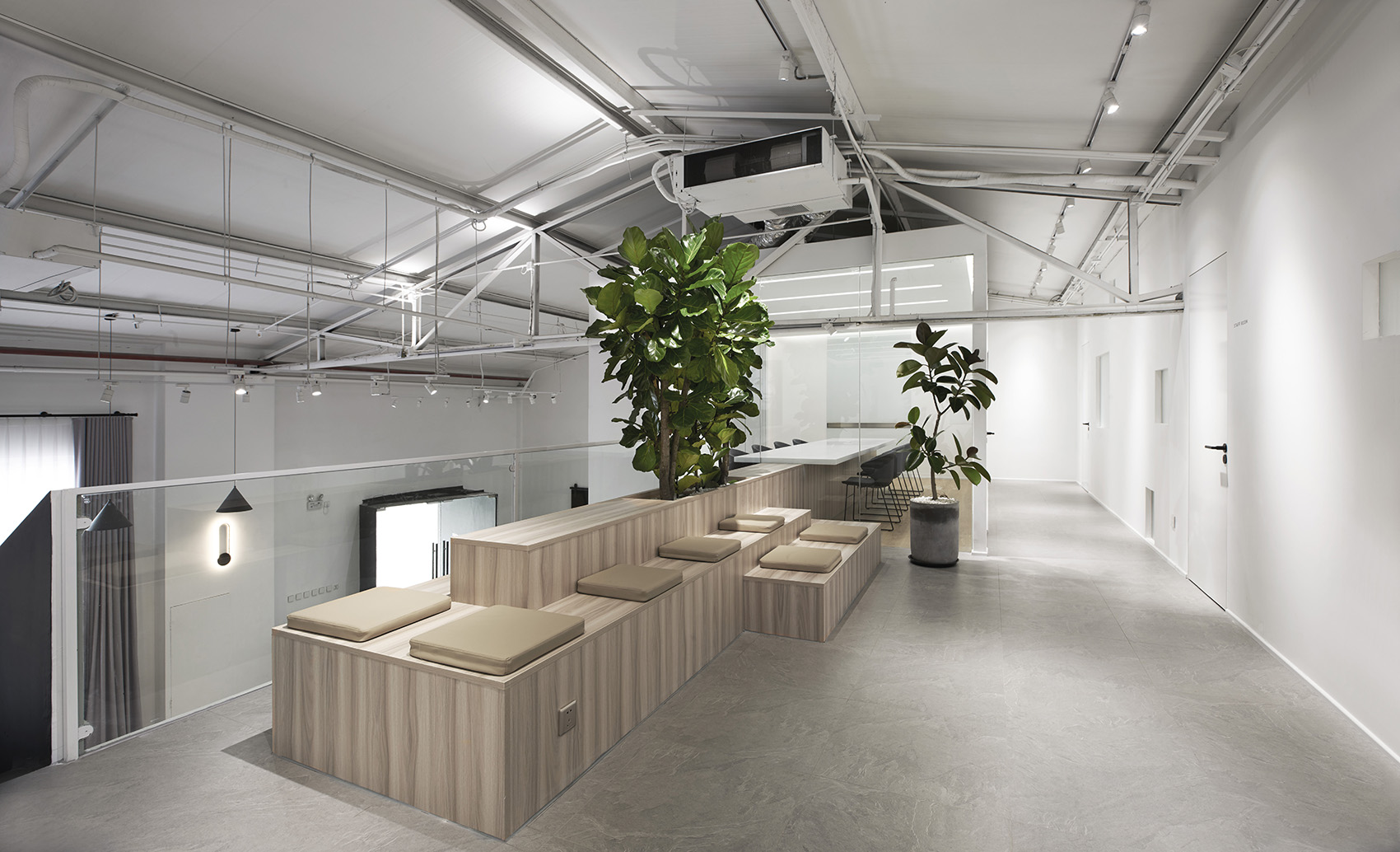 工业风办公室休闲区设计效果图,办公室活动区装修设计效果图