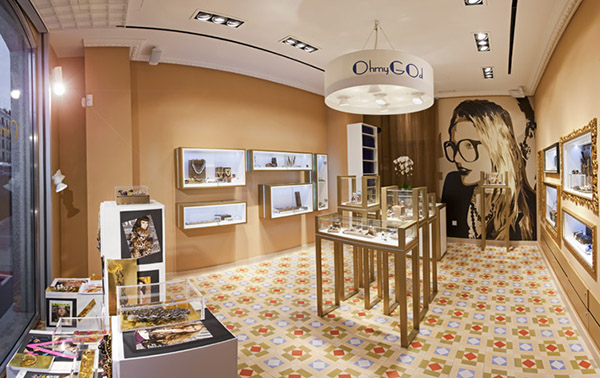 <a href=/dmfs/ target=_blank class=infotextkey>店面风水</a>