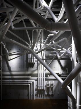 时尚服装店装修货架