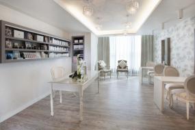 现代时尚韩国美甲店装修图片