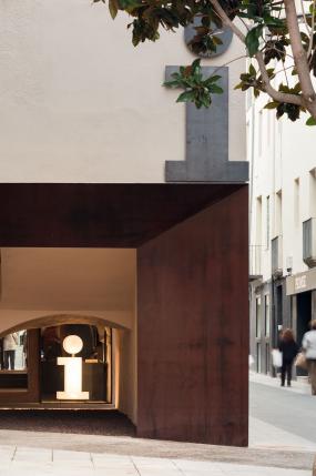 服装店装修风格室内效果图