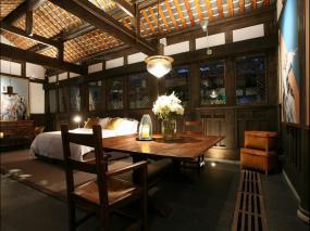 健身房浅黄色地板效果图