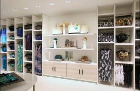 商场内衣店形象墙装修效果图