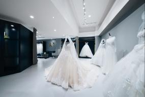 70平米婚纱摄影商铺装修效果图