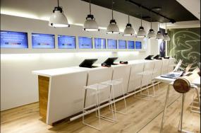 手机店装修展柜效果图