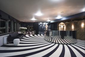 最新办公室前台背景墙设计装修图片