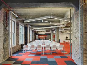 2018现代办公室吊顶设计装修效果图片