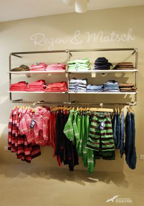 现代简约建筑风格童装店招牌效果图案例