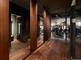 极简服装店装饰室内设计图片