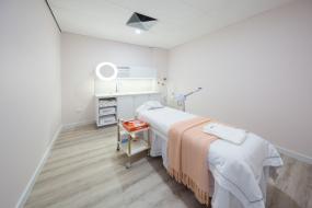 美容门面室内窗户装修效果图片