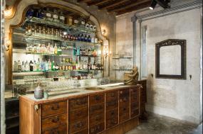 大型酒吧咖啡厅吊顶装修