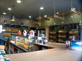 国外蛋糕店门面室内装修效果图片大全