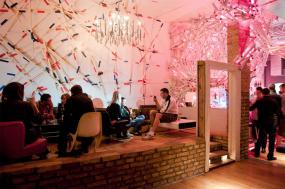 酒吧走廊装修效果图