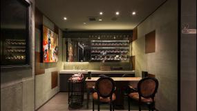 小型火锅店门面室内设计装修效果图片