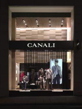 现代时尚男装店装修设计