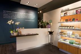 中小型美发店室内装修效果图