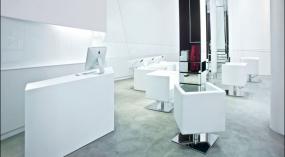 普通美发店门面装修图欣赏