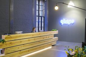 现代简约风格公司前台背景墙装修效果图片欣赏