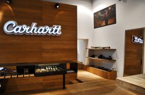 男装店面装修效果图片韩国服装店