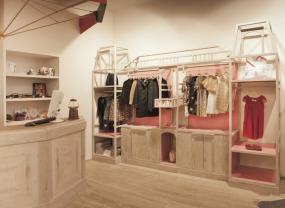 小童装店外装修效果图