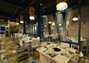 火锅店门面包间室内吊灯装修效果图片