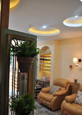 高档美甲店房间室内装修设计效果图片