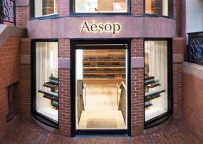 商场化妆品店门头设计