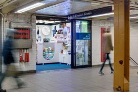 大型化妆品店装修风格效果图片大全