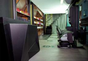 最新美发店内部装修图片