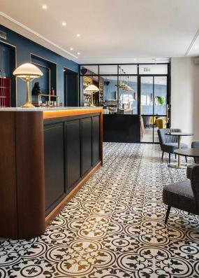 主题酒店过道背景墙装修效果图片