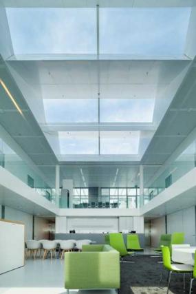 简单办公室低隔断设计装修效果图