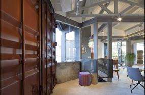 简约现代装修风格专业办公室隔断图片