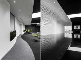 国外创意办公室高隔断设计