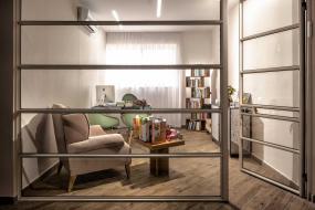 办公室室内玻璃隔断设计效果图