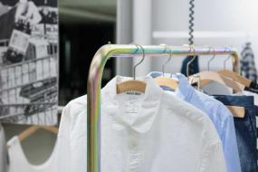 男服装店门头装修效果图片2018