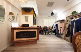 女装服装店艺术吊顶设计