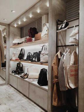 创意女装服装店装修效果图片大全2018