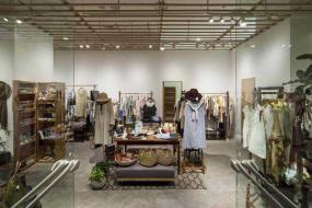 女装服装店收银台设计