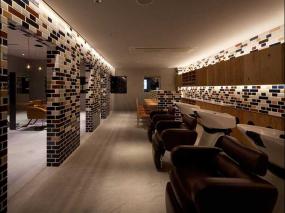 简约时尚风格中小型美发店装修图片