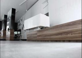 小型时尚现代美发店室内装修设计