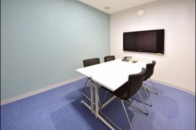 现代简约玻璃办公室装修设计效果图