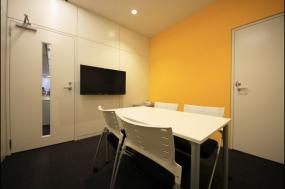 现代简约风格办公室会所装修效果图