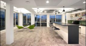 70平方loft办公室装修实景图