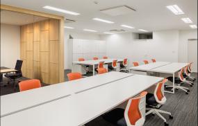 现代简约黑白风格办公室简装修