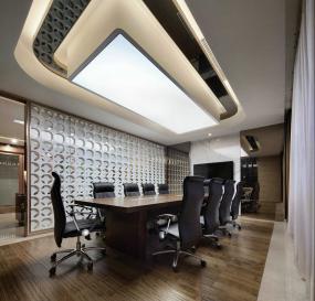 现代风格紧凑小型会议室布置实景图