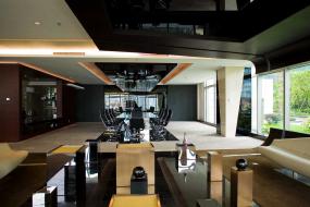 高端小型会议室布置设计实景图