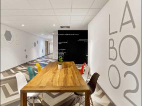 180平米办公室墙面装饰装修效果图片